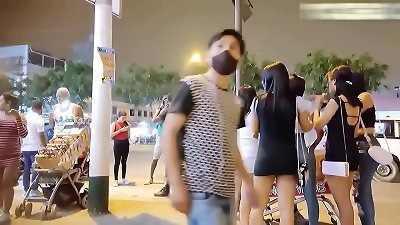 Venezuelan girl with amazing curves agrees to pulverize without a condom